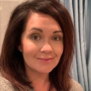 Meet your Posher, Alicia